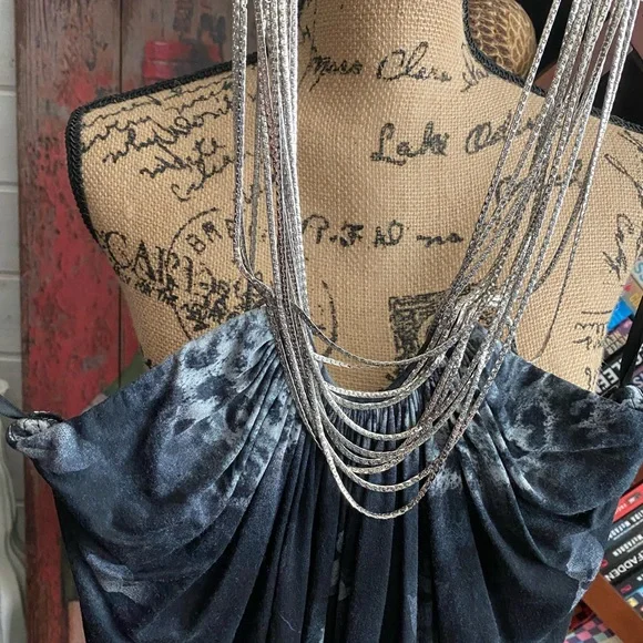 SKY Black and Gray Floral Top NWOT - Picture 2 of 5